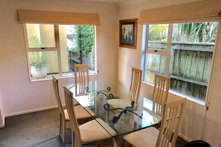 Photo of property in 60u3 Pirie Street, Mount Victoria, Wellington, 6011