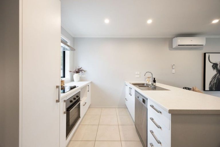 Photo of property in 4/23 Montgomery Crescent, Bader, Hamilton, 3206