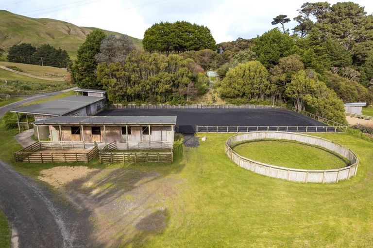 Photo of property in 781 Ohariu Valley Road, Ohariu, Wellington, 6037