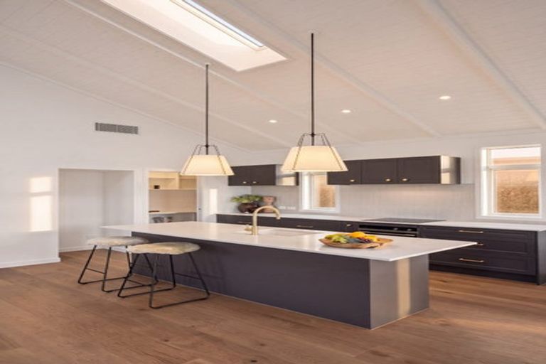 Photo of property in 105 Burdon Loop, Lake Hawea, 9382