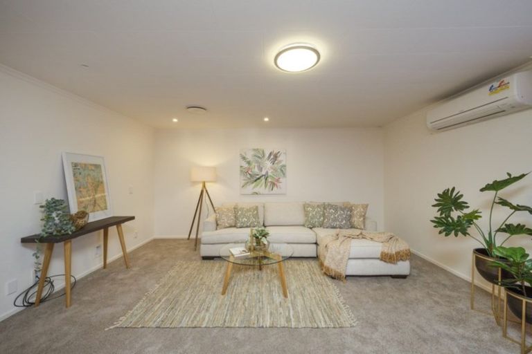 Photo of property in 46 John F Kennedy Drive, Milson, Palmerston North, 4414