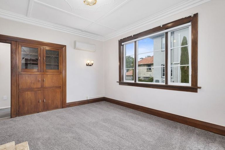 Photo of property in 53 Manor Place, Dunedin Central, Dunedin, 9016