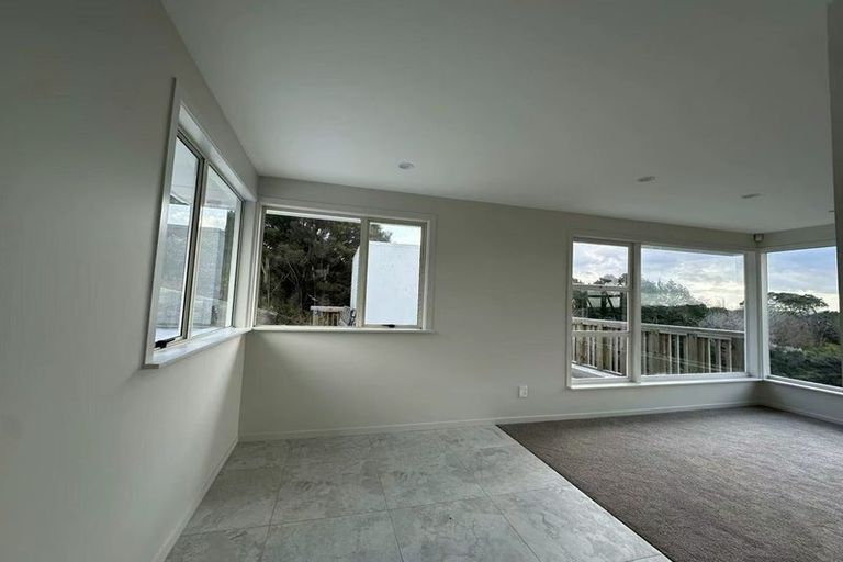 Photo of property in 981 East Coast Road, Redvale, Auckland, 0794
