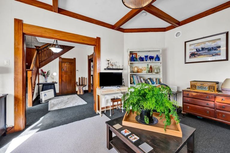 Photo of property in 75 Broadway, Stratford, 4332