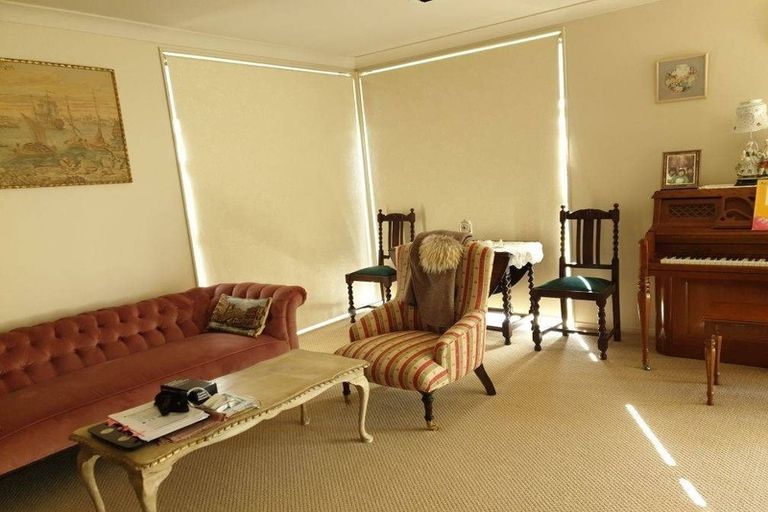 Photo of property in 44 Oakway Drive, Schnapper Rock, Auckland, 0632