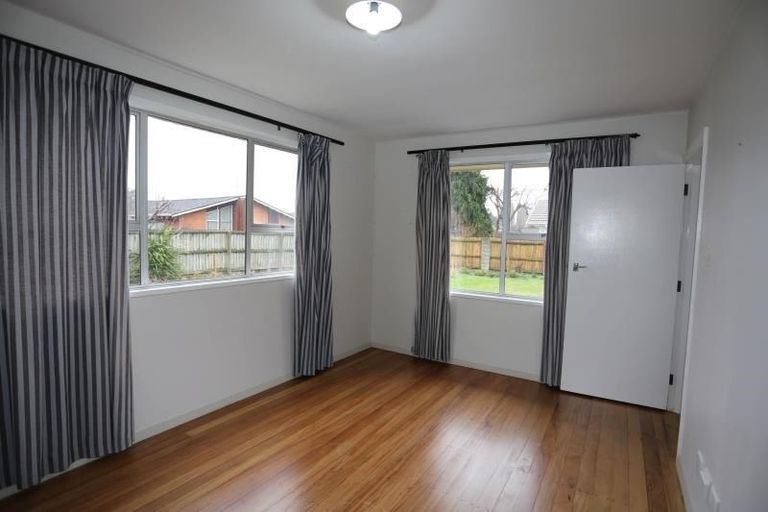 Photo of property in 6a Mendip Place, Casebrook, Christchurch, 8051