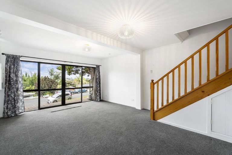 Photo of property in 1/233 Eskdale Road, Birkenhead, Auckland, 0626