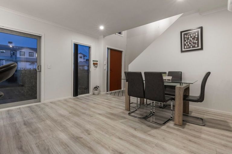 Photo of property in 34 Bluff Road, Kenepuru, Porirua, 5022