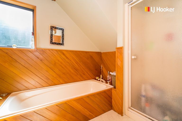 Photo of property in 365 Kenmure Road, Kenmure, Dunedin, 9011