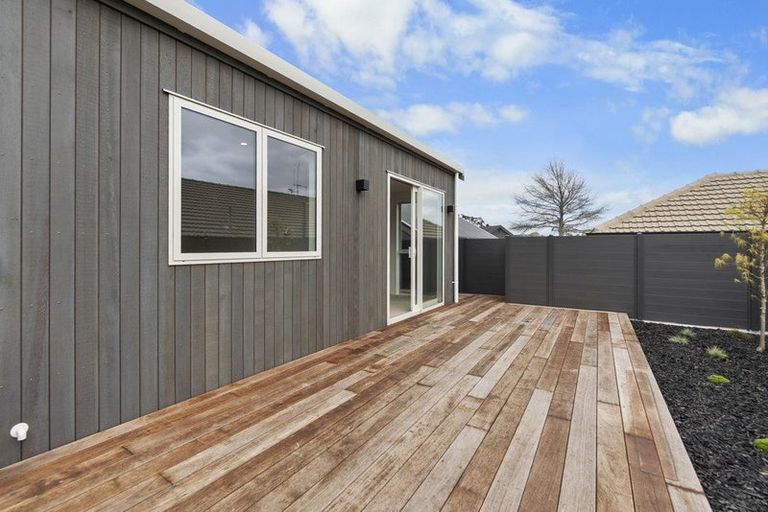 Photo of property in 2/11 Tamihana Avenue, Fairfield, Hamilton, 3214
