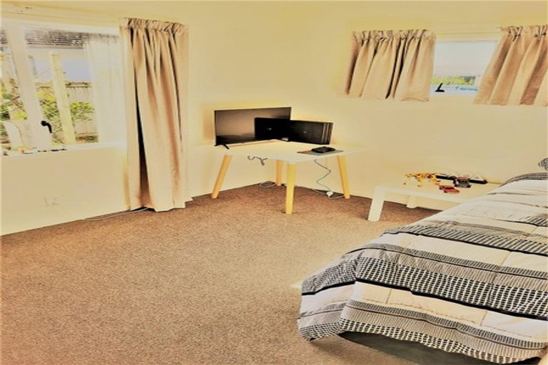Photo of property in 36 Whitby Avenue, Whitianga, 3510