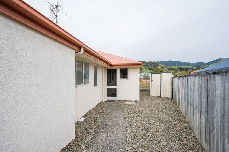 Photo of property in 17 Covent Drive, Stoke, Nelson, 7011