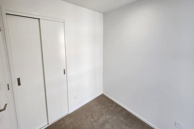 Photo of property in 33a Upjohn Street, Brooklands, New Plymouth, 4310