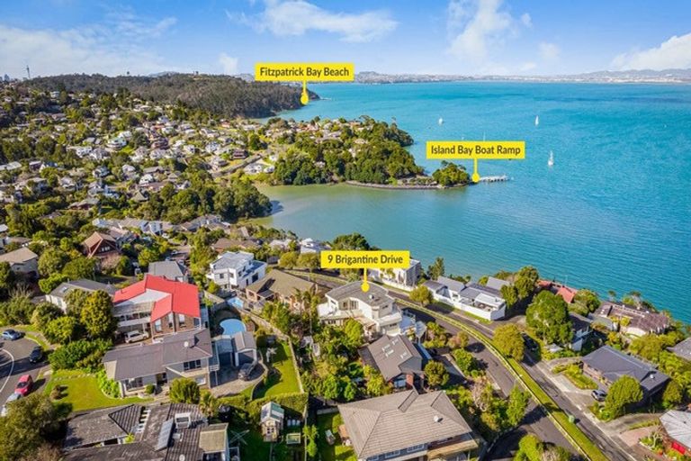 Photo of property in 9 Brigantine Drive, Beach Haven, Auckland, 0626