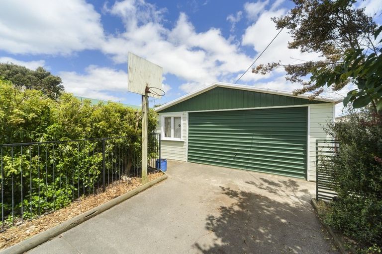 Photo of property in 44 Sherwill Street, Feilding, 4702