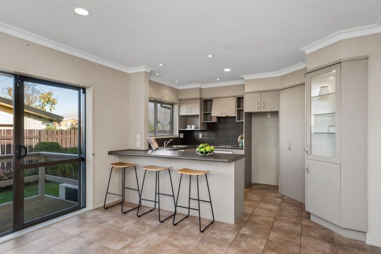 Photo of property in 2 Pemberton Crescent, Greerton, Tauranga, 3112