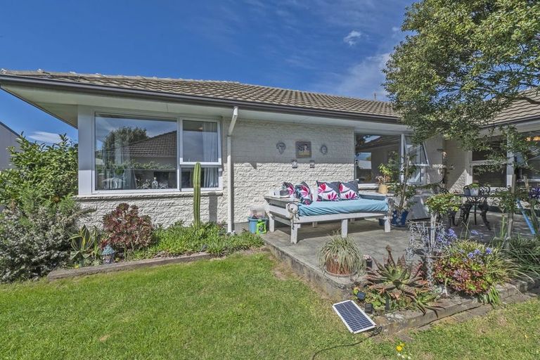 Photo of property in 26 Staveley Street, Avonhead, Christchurch, 8042