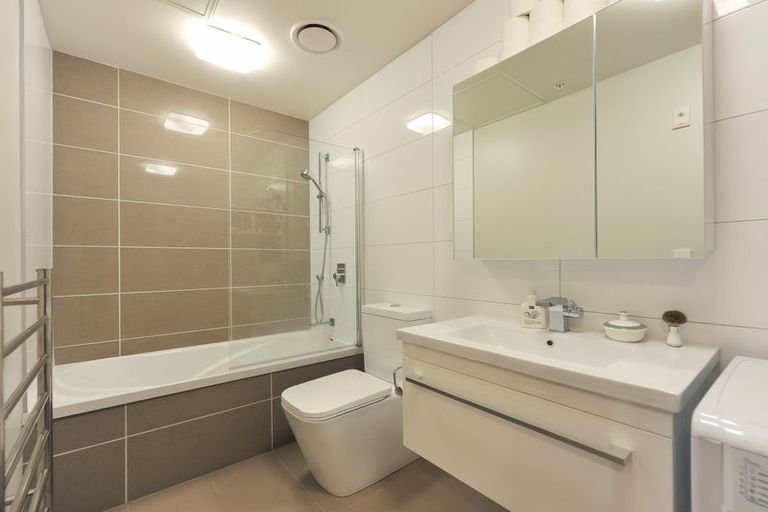 Photo of property in Masina Apartments, 211/80u Riddiford Street, Newtown, Wellington, 6021