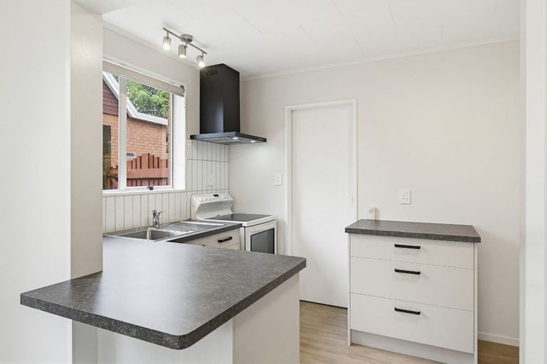 Photo of property in 7b Howell Road, Paraparaumu Beach, Paraparaumu, 5032