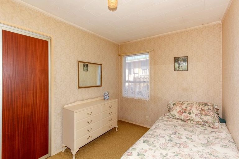 Photo of property in 3a Naumai Place, Spotswood, New Plymouth, 4310