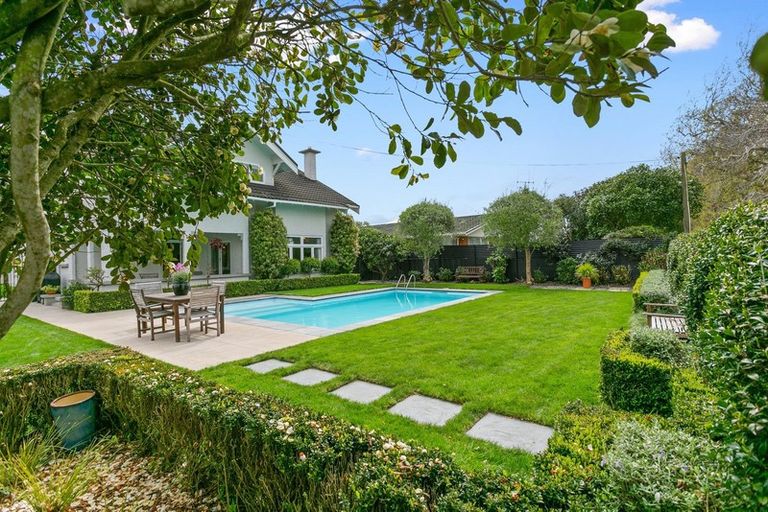 Photo of property in 96 Hall Street, Cambridge, 3434