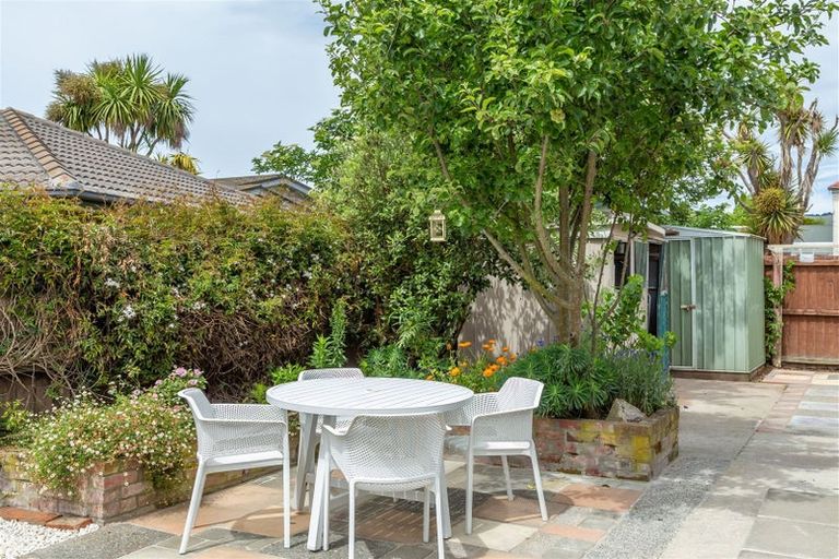 Photo of property in 35 Dampier Street, Woolston, Christchurch, 8023