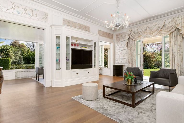 Photo of property in 8 Wood Lane, Fendalton, Christchurch, 8014