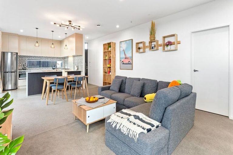 Photo of property in 47 Battalion Drive, Papakura, 2110