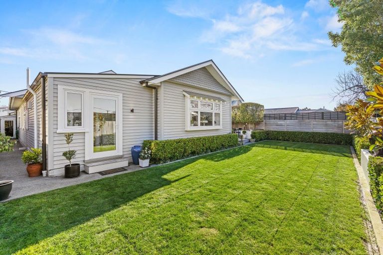 Photo of property in 62 Bretts Road, St Albans, Christchurch, 8052