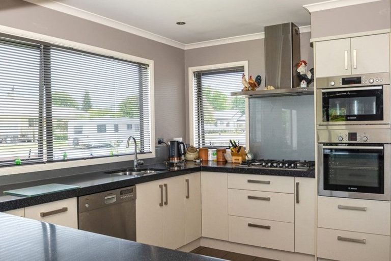 Photo of property in 13 Tancred Street, Geraldine, 7930