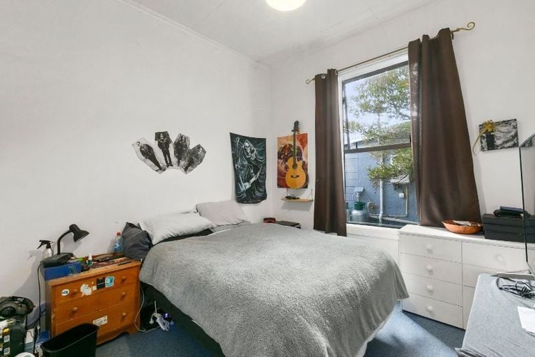Photo of property in 42 Woodhaugh Street, Woodhaugh, Dunedin, 9010