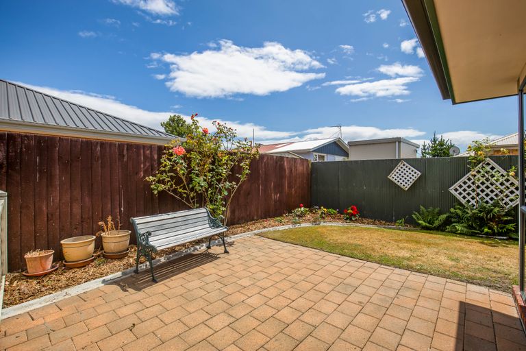Photo of property in 3 Daniela Lane, Linwood, Christchurch, 8062