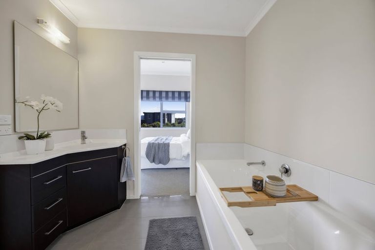 Photo of property in The Strand, 4/16 Ronald Street, Strandon, New Plymouth, 4312