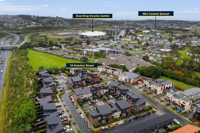 Photo of property in 19 Kotuitui Street, Manukau, Auckland, 2104