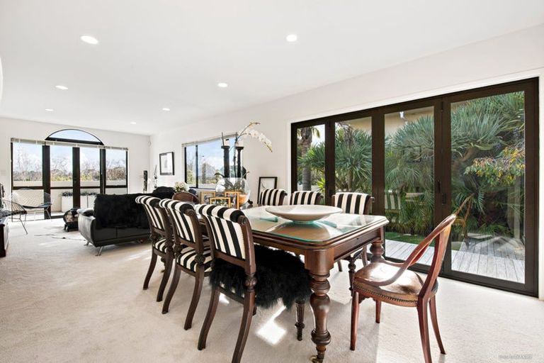 Photo of property in 1/3a Richards Avenue, Forrest Hill, Auckland, 0620