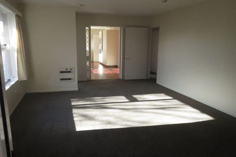 Photo of property in 4 Solway Avenue, Ilam, Christchurch, 8041
