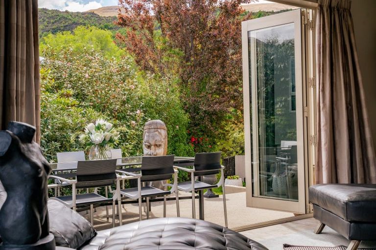 Photo of property in 56 Centennial Avenue, Arrowtown, 9302