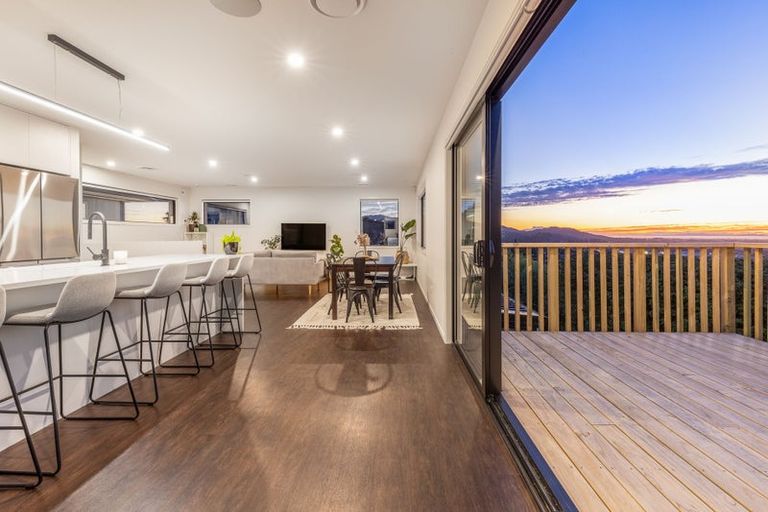 Photo of property in 94 Kotare Street, Waikanae, 5036