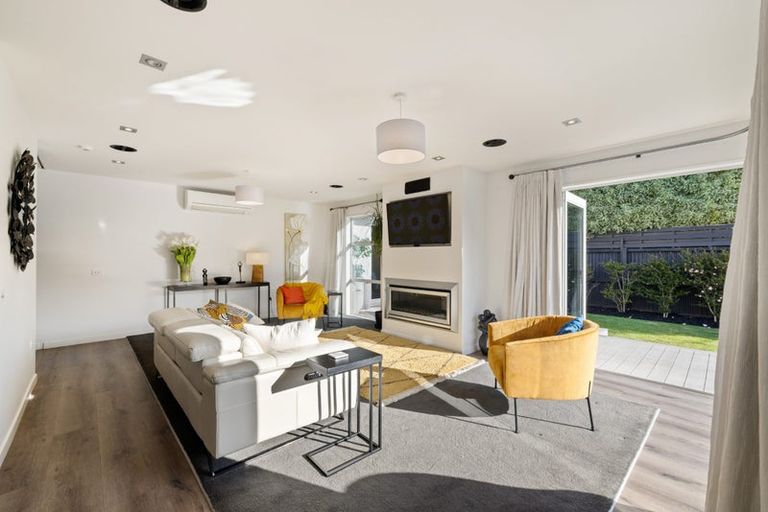 Photo of property in 153a Centaurus Road, Saint Martins, Christchurch, 8022