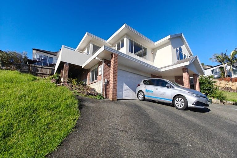 Photo of property in 8 Alice Place, Hillcrest, Auckland, 0627