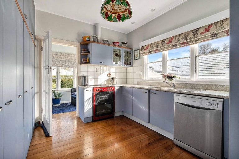 Photo of property in 11 Miranda Street, Stratford, 4332