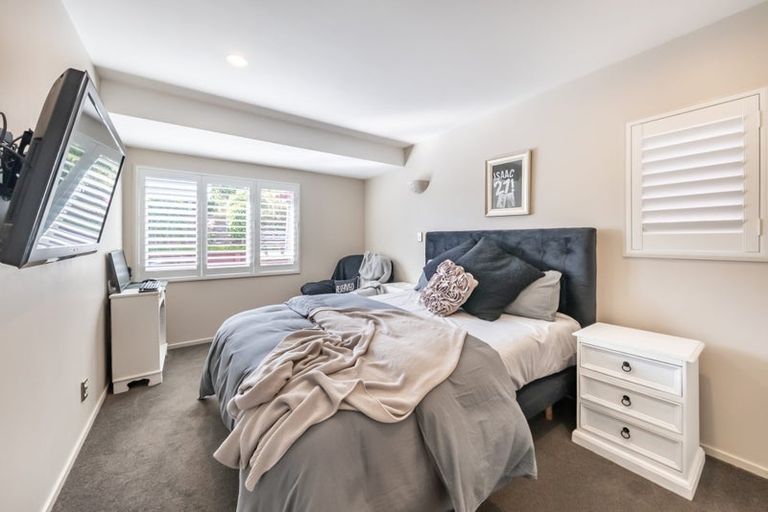 Photo of property in 10 Seymour Grove, Kingsley Heights, Upper Hutt, 5018