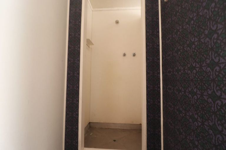 Photo of property in 11 Ellice Road, Totara Vale, Auckland, 0629