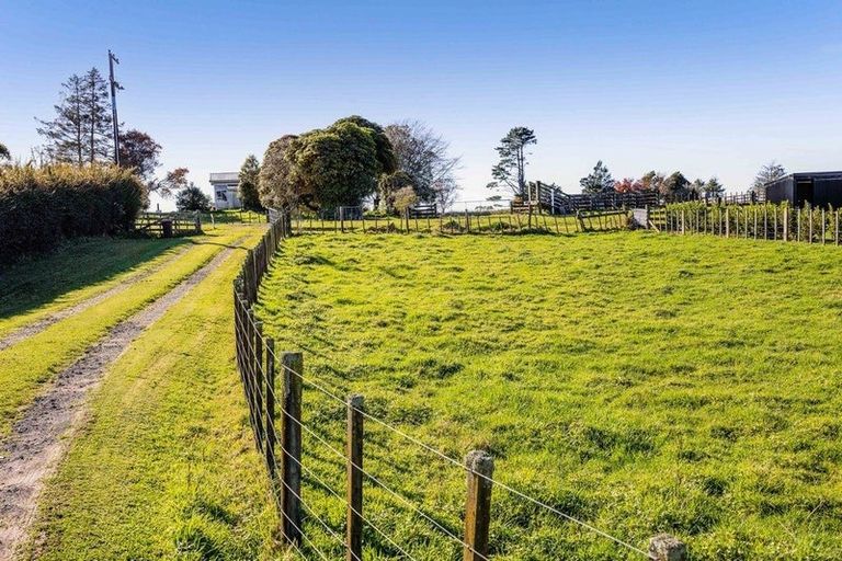 Photo of property in 66 Kent Terrace, Midhirst, Stratford, 4394