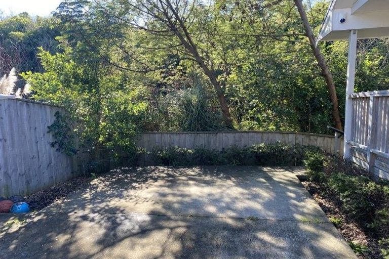 Photo of property in 8a Puaha Street, Takapuwahia, Porirua, 5022