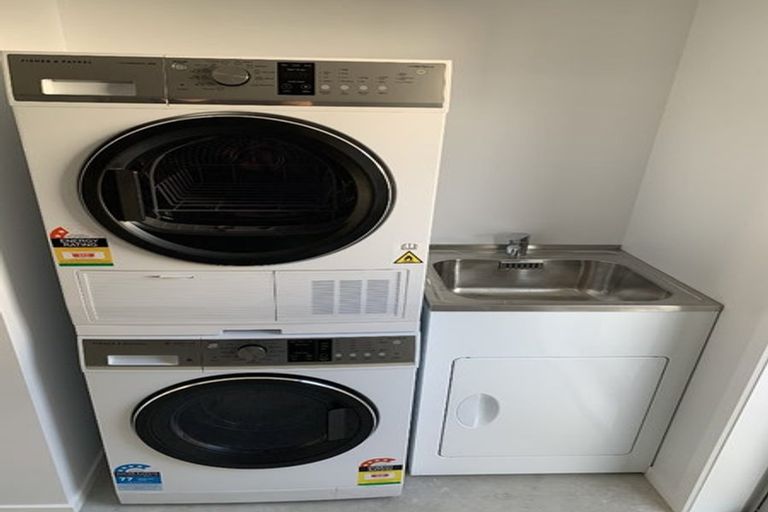 Photo of property in 22 Koru Loop, Paraparaumu, 5032