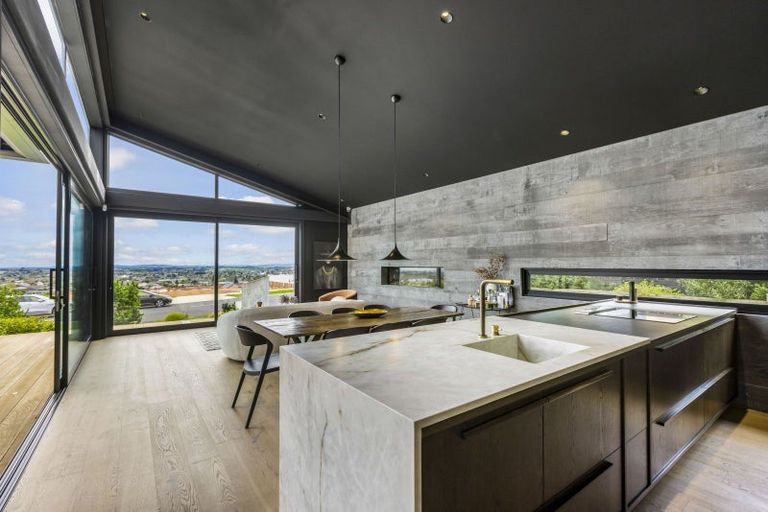 Photo of property in 296 Kitchener Road, Pukekohe, 2120