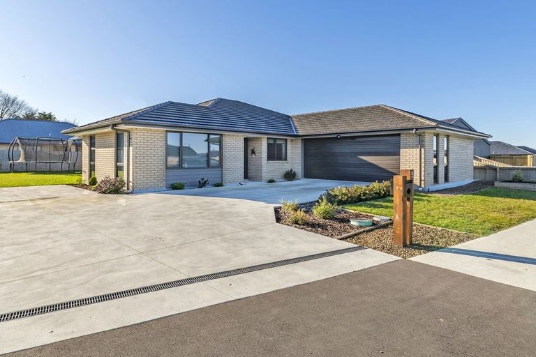 Photo of property in 9 Martini Avenue, Leeston, 7632