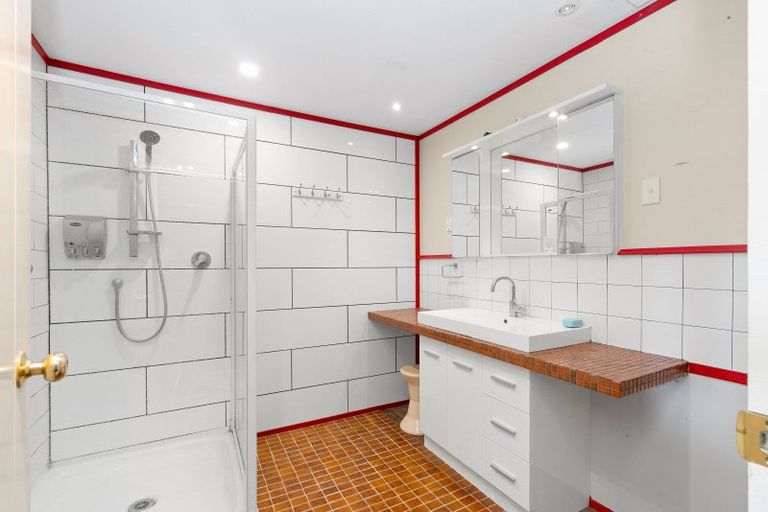 Photo of property in 9 Toi Street, Otaki Beach, Otaki, 5512
