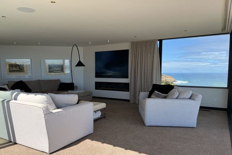 Photo of property in 1 Ngatira Road, Muriwai, Waimauku, 0881